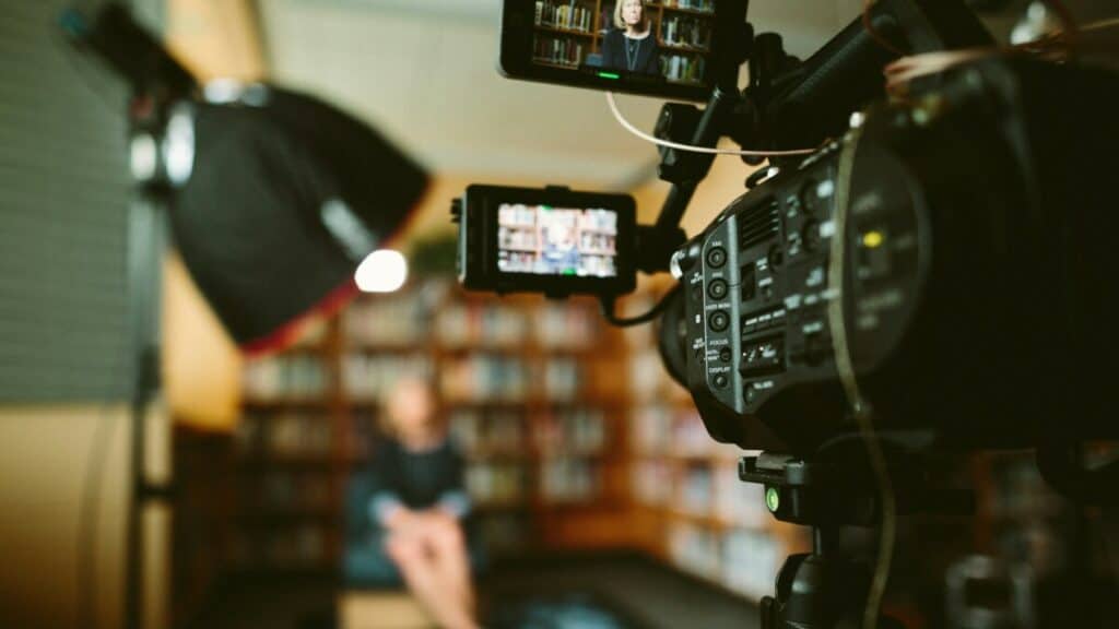 How To Write a Video Script That Wins Customers